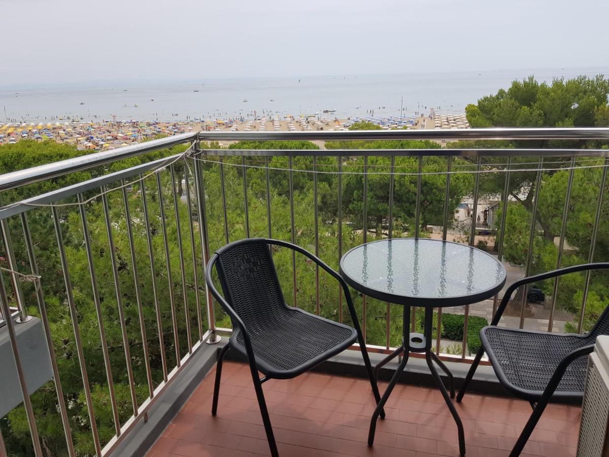 International Seaview Apartments Lignano Sabbiadoro Ngoại thất bức ảnh