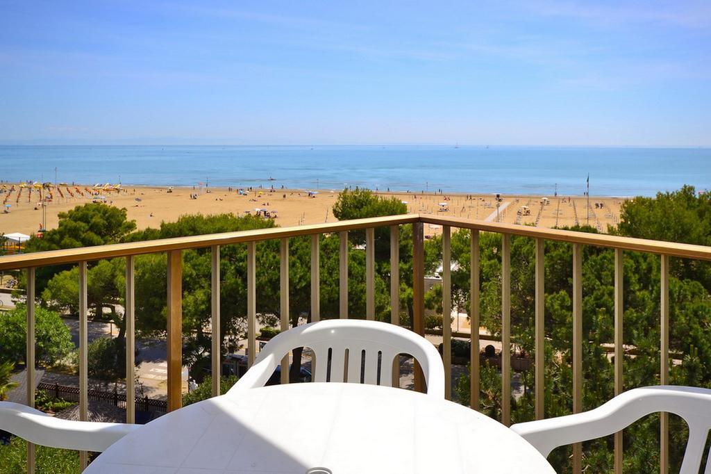 International Seaview Apartments Lignano Sabbiadoro Phòng bức ảnh