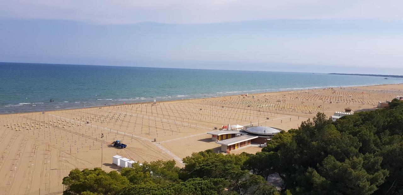 International Seaview Apartments Lignano Sabbiadoro Ngoại thất bức ảnh