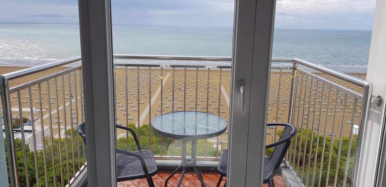 International Seaview Apartments Lignano Sabbiadoro Ngoại thất bức ảnh